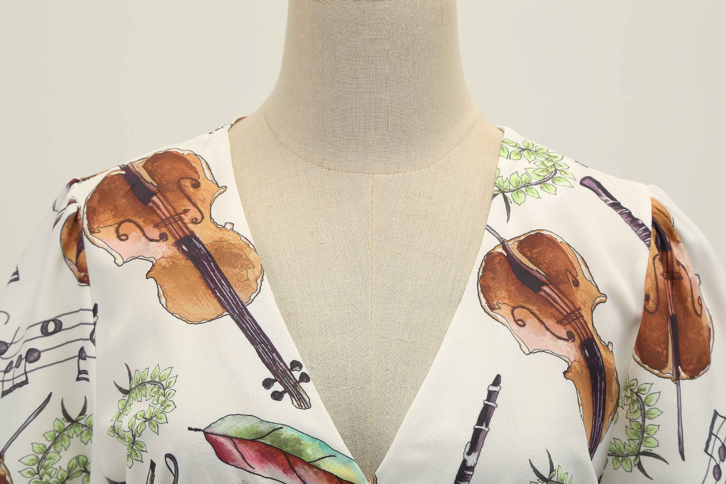 1950s White Musical Instrument Print Short Sleeve Vintage Dress